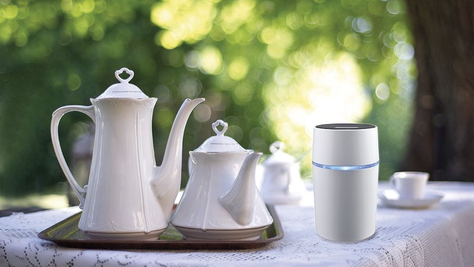 Trådløs ringeklokke på bord i hage